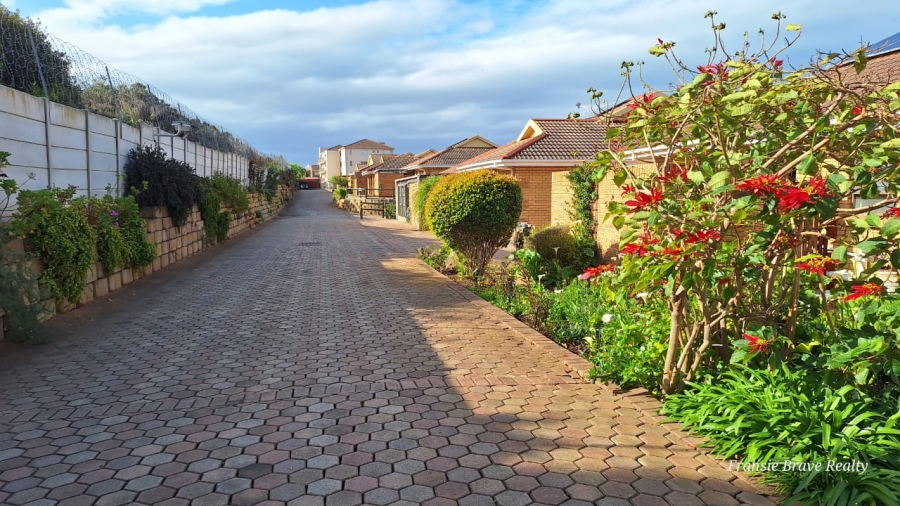 3 Bedroom Property for Sale in Hartenbos Central Western Cape
